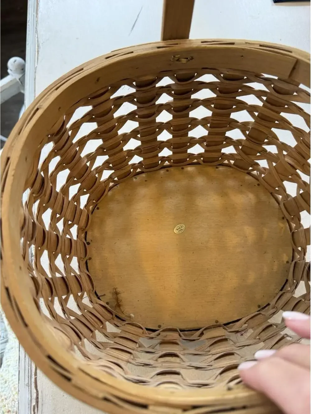 Tan Wicker woven farmhouse, country basket, cottagecore